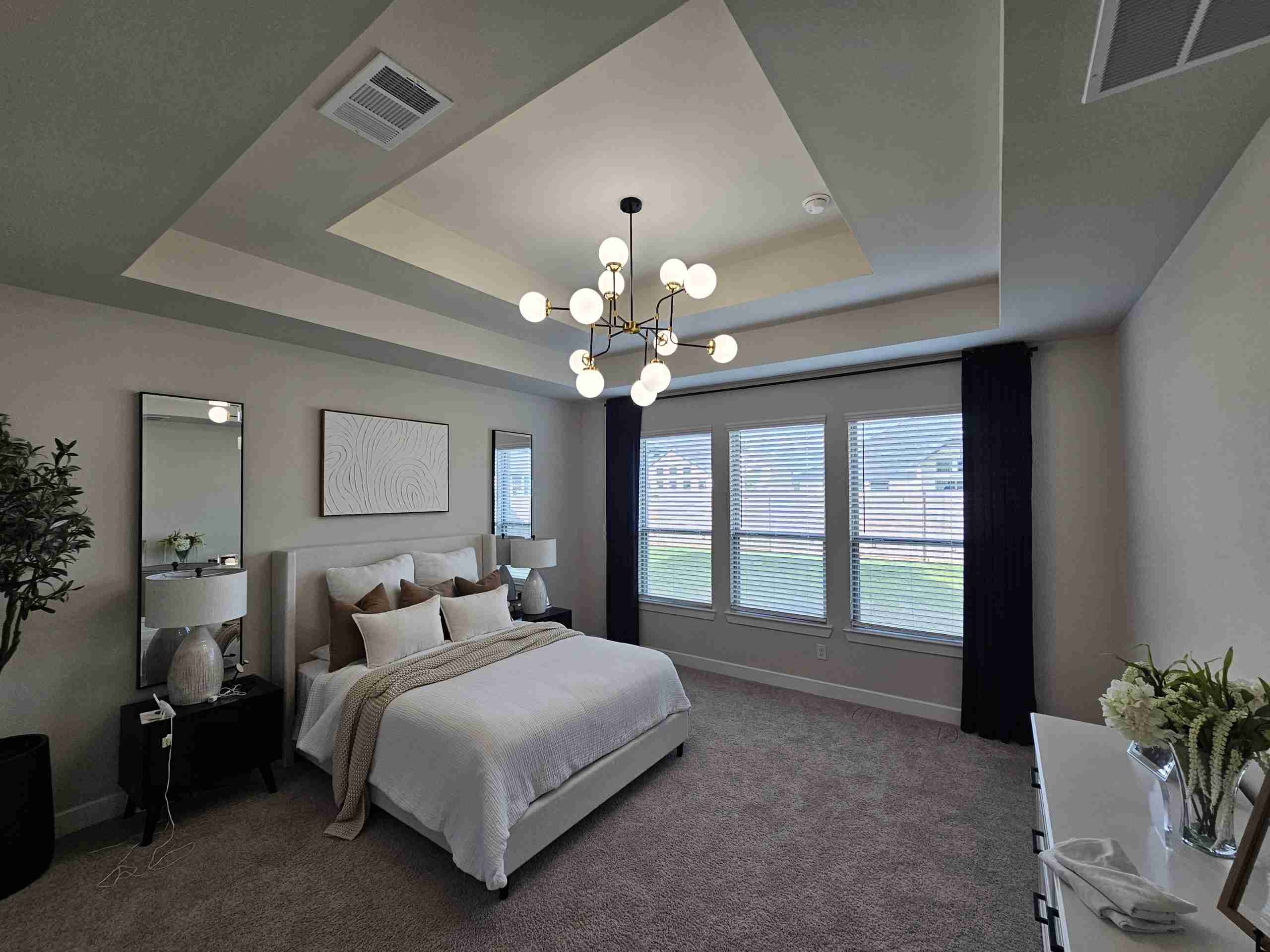 Light fixture installation in Richmond, TX